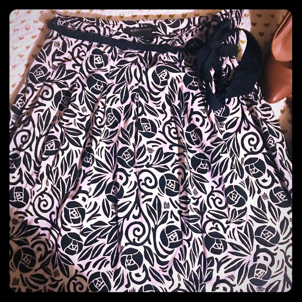 BCBGMAXAZRIA floral pleated skirt.
